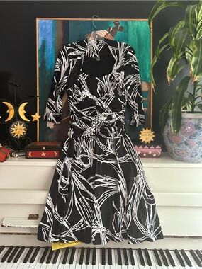 Y2K J’Adore Black White Abstract Twist Front Midi Dress 2000s Women’s Size 10